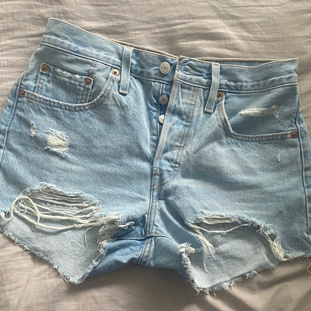 Levi’s shorts